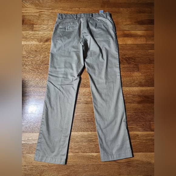 Docker's Slim Fit Men's Khaki Pants - Picture 2 of 4